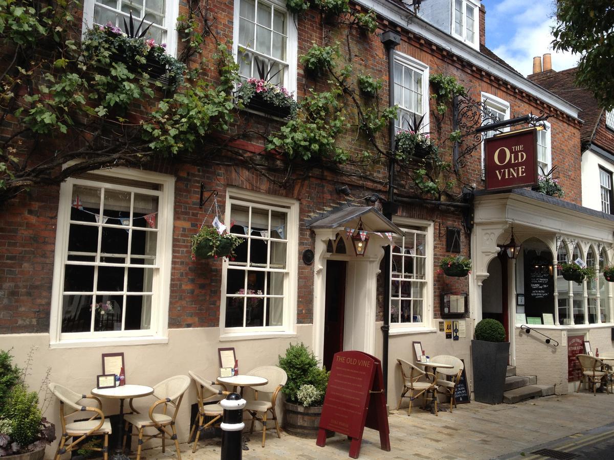 The Old Vine Hotel Winchester Buitenkant foto