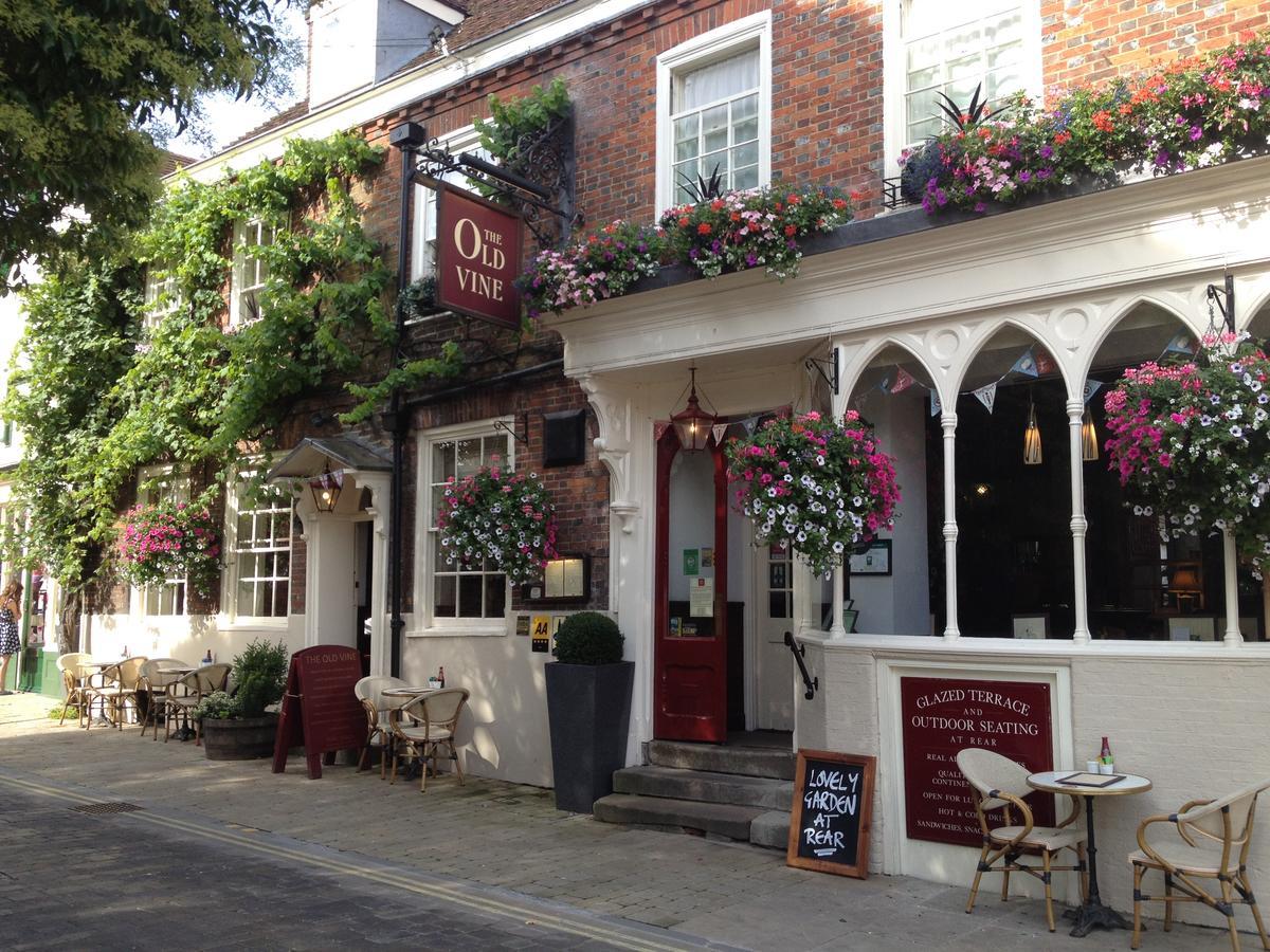 The Old Vine Hotel Winchester Buitenkant foto