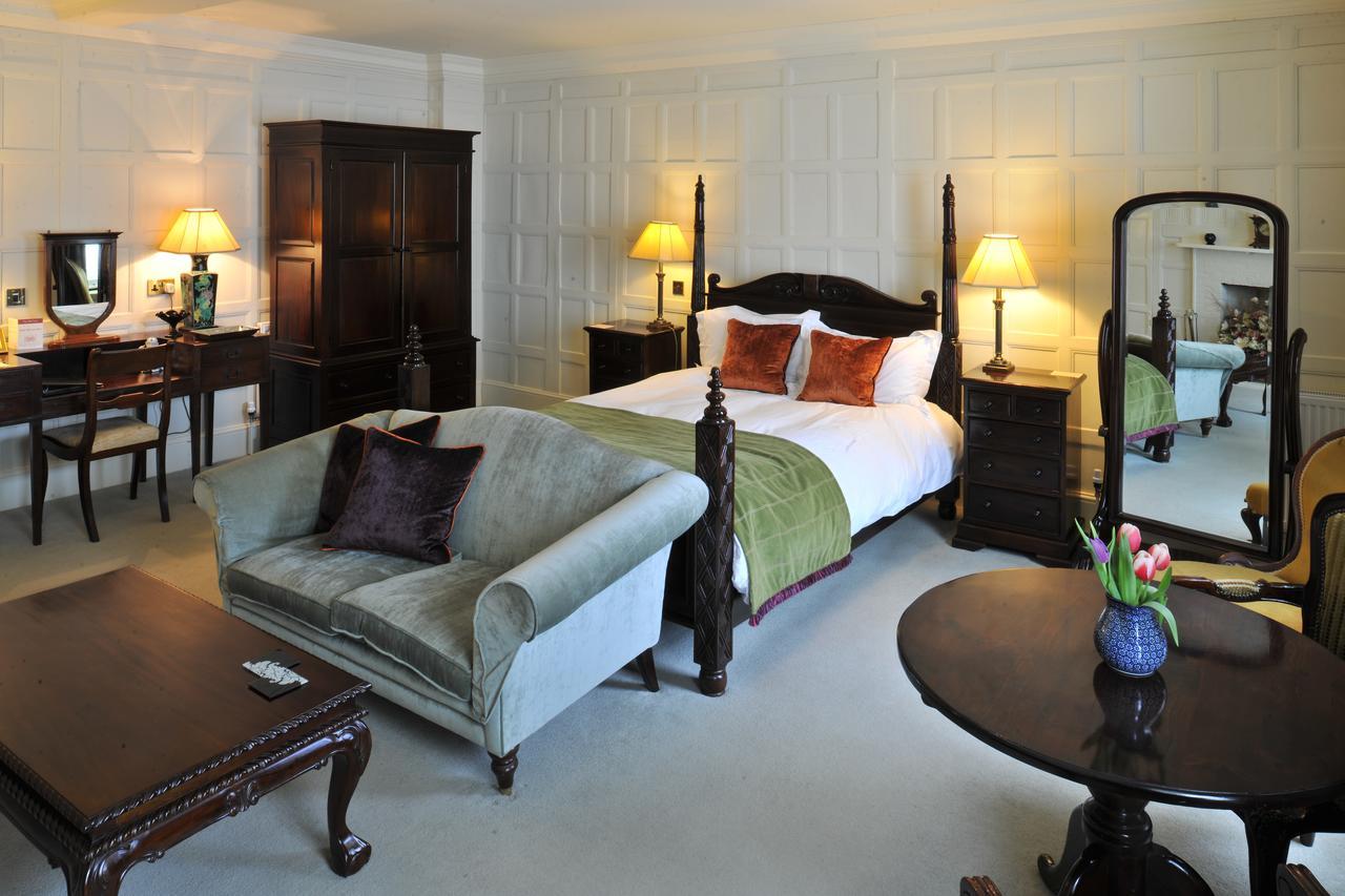 The Old Vine Hotel Winchester Buitenkant foto