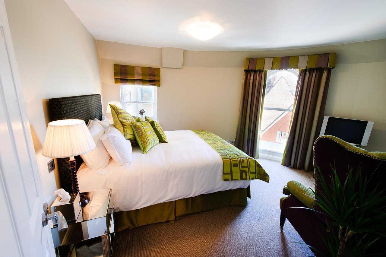 The Old Vine Hotel Winchester Buitenkant foto