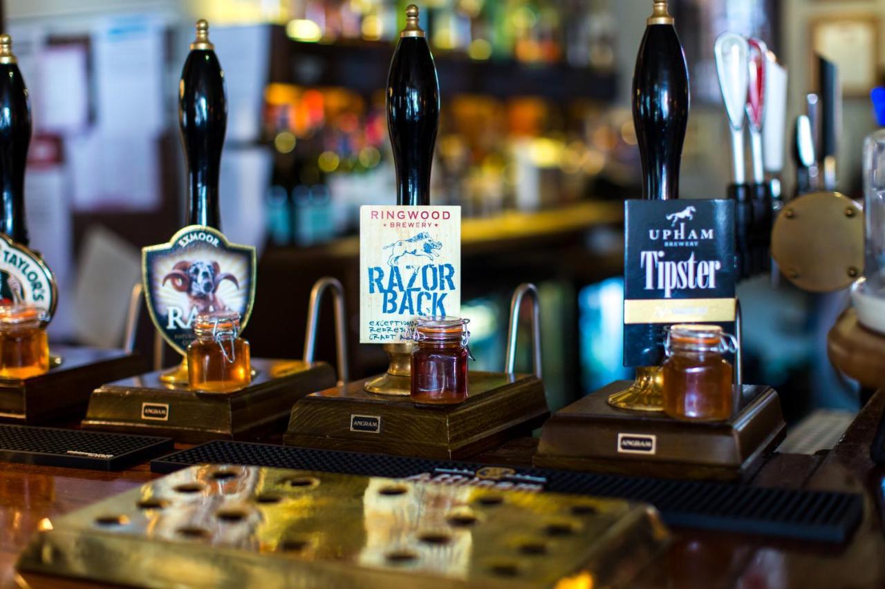 The Old Vine Hotel Winchester Buitenkant foto