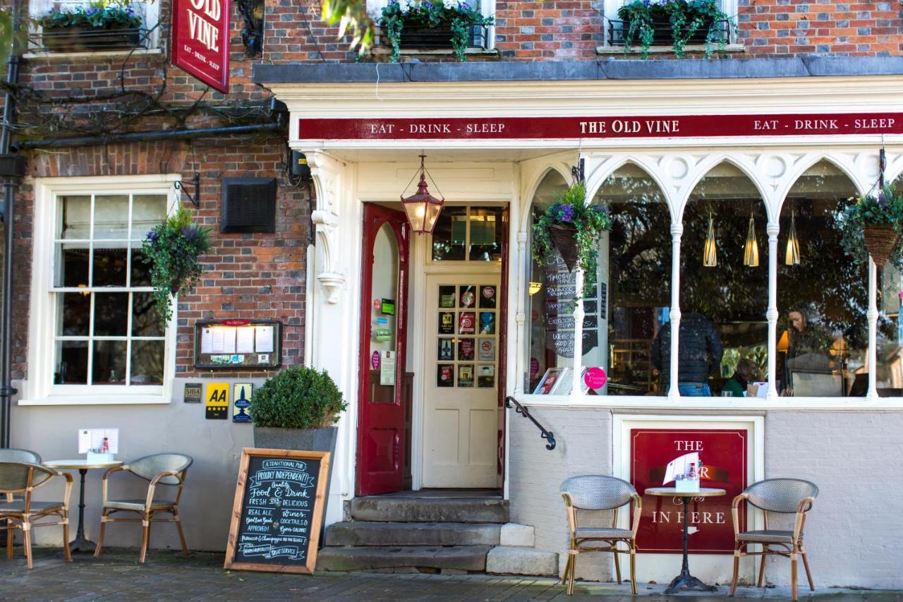 The Old Vine Hotel Winchester Buitenkant foto